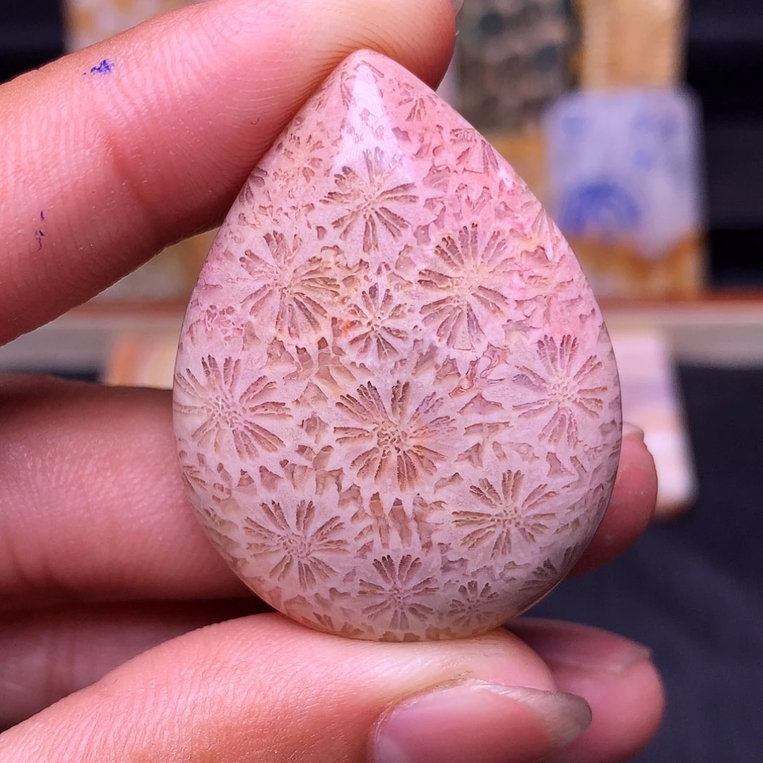 用***1硅化玉珊瑚玉合金