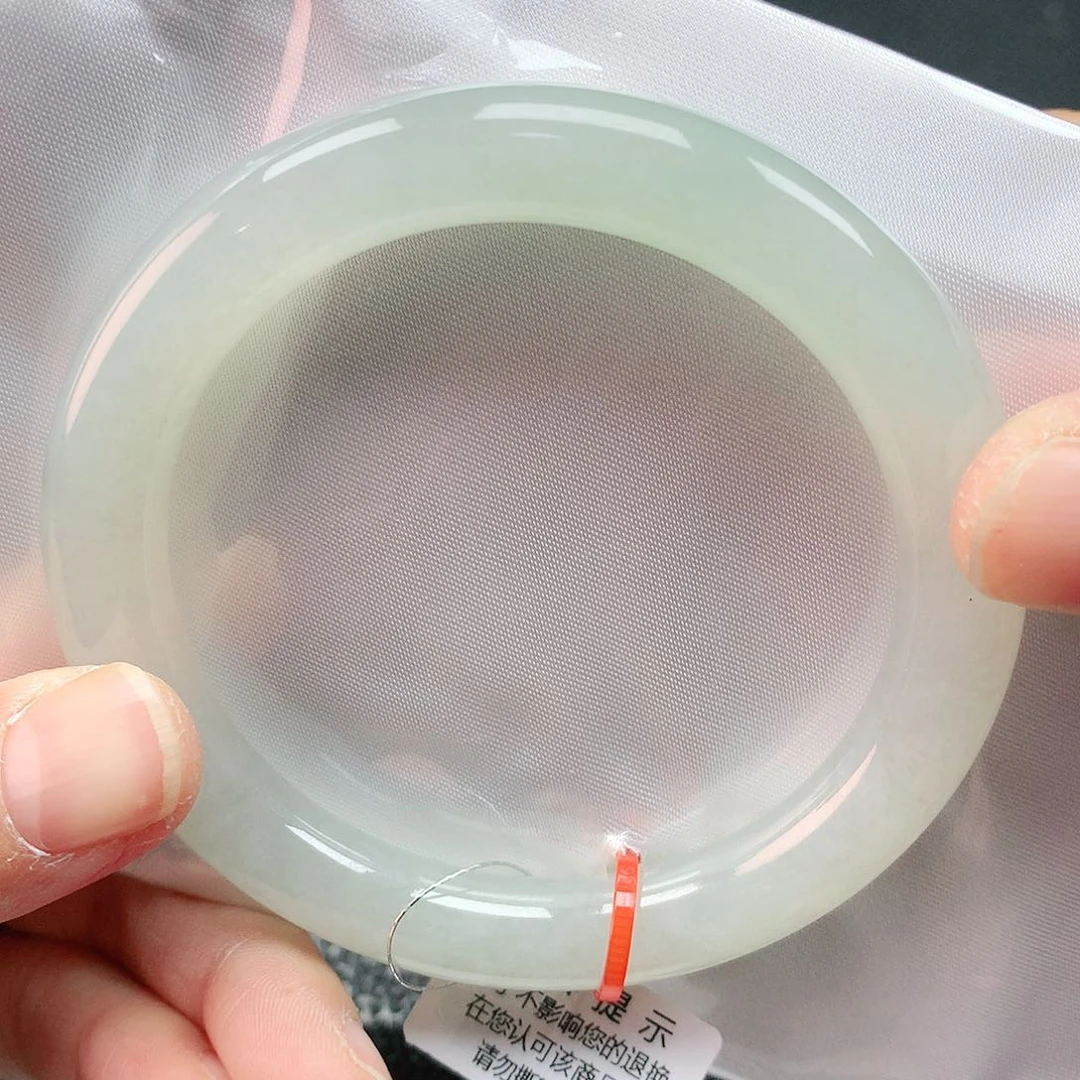 翡翠手镯未镶嵌57圈