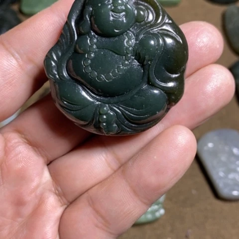 和田玉未镶嵌挂件