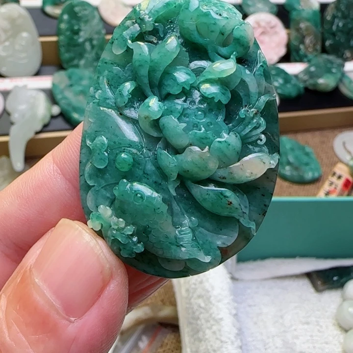 独山玉未镶嵌吊坠(不含链)