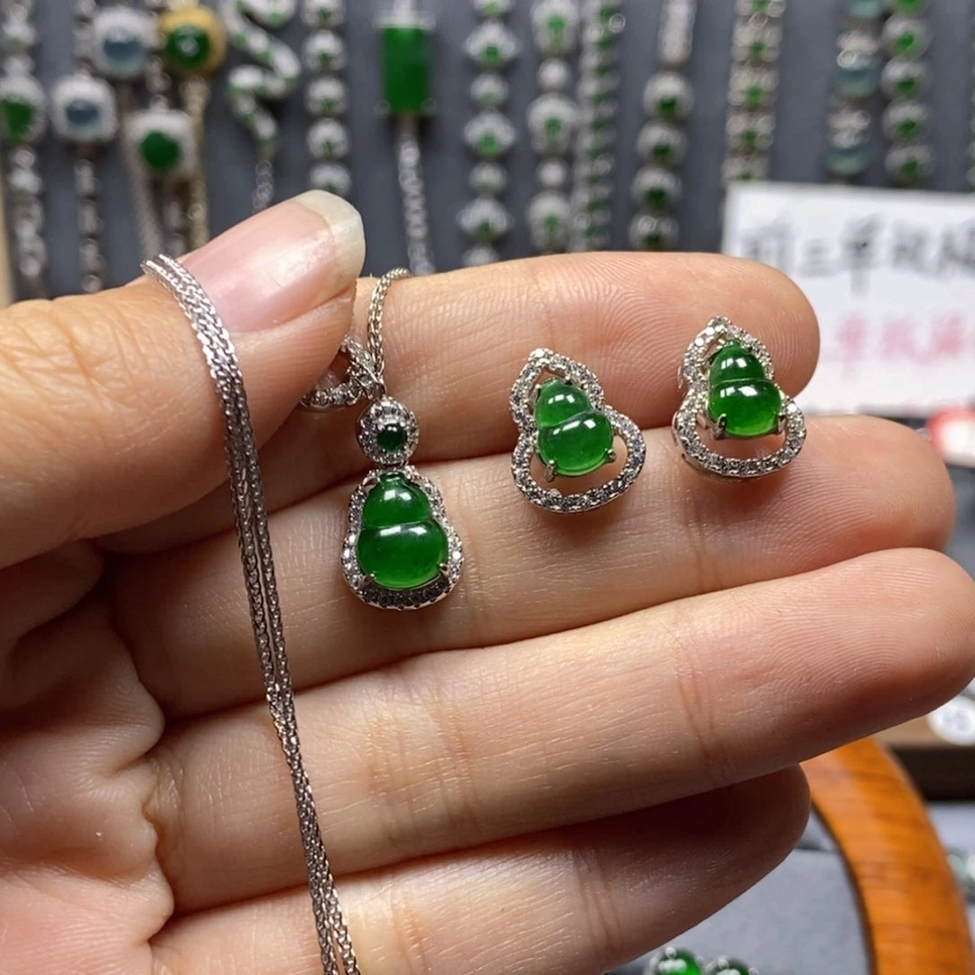 翡翠颈饰银S925镶嵌浅****翡翠