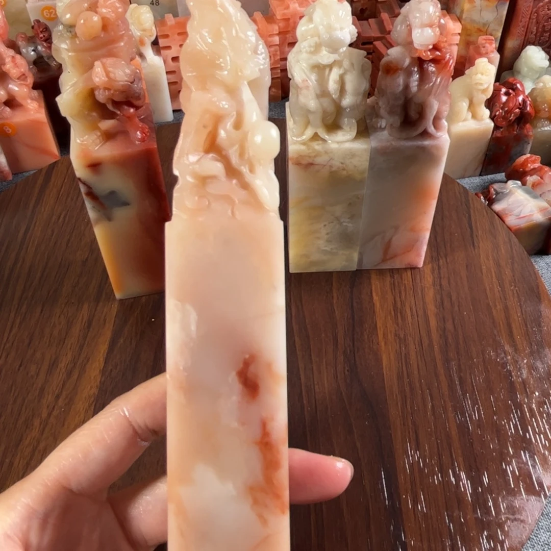 身***熠印石老挝石一个龙印