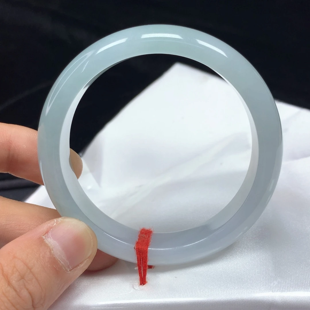 翡翠手镯（圆镯）未镶嵌55.1