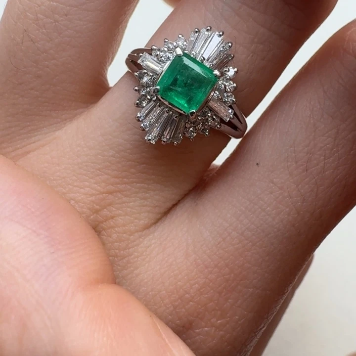 祖母绿戒指未镶嵌