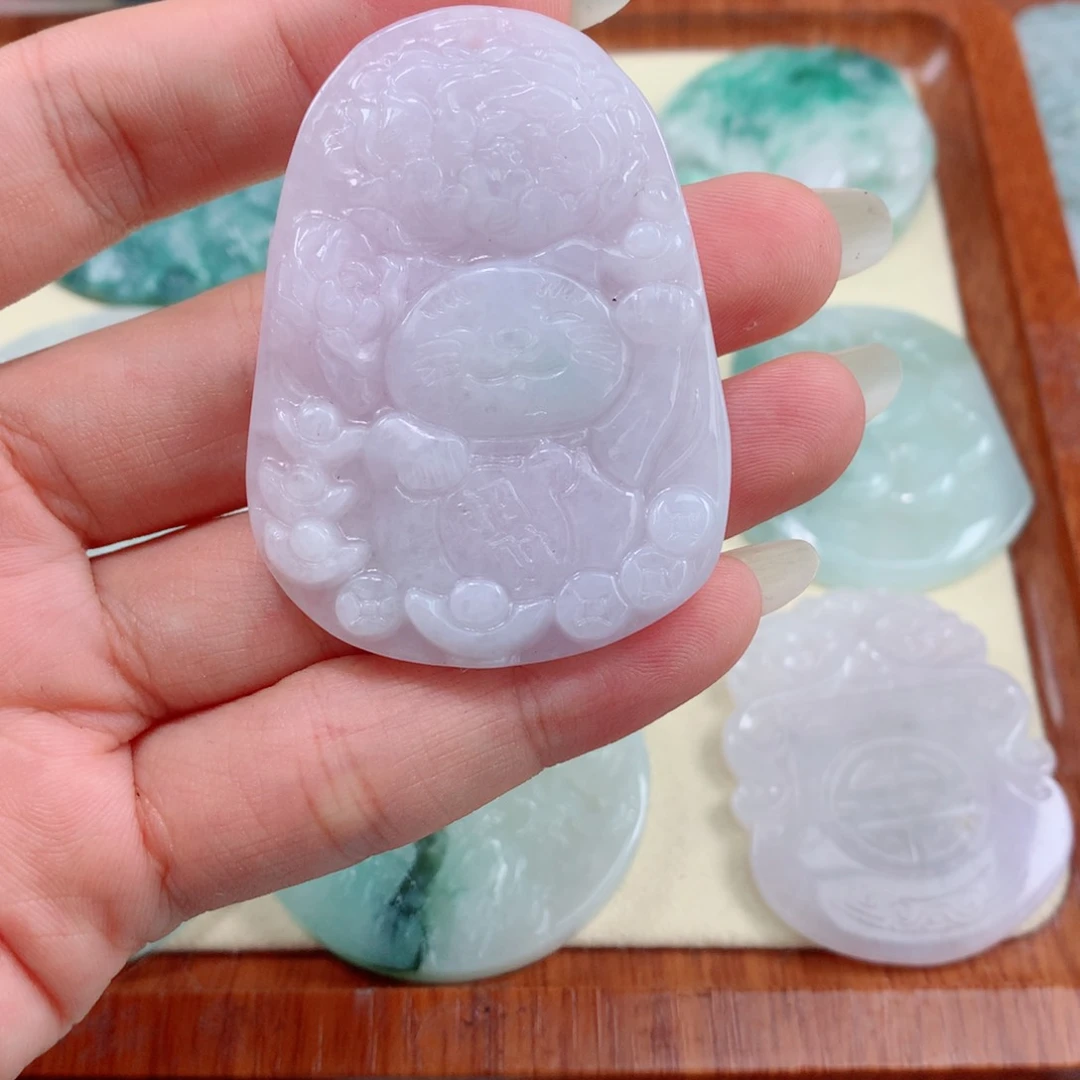 翡翠未镶嵌颈饰天然缅甸A货翡翠