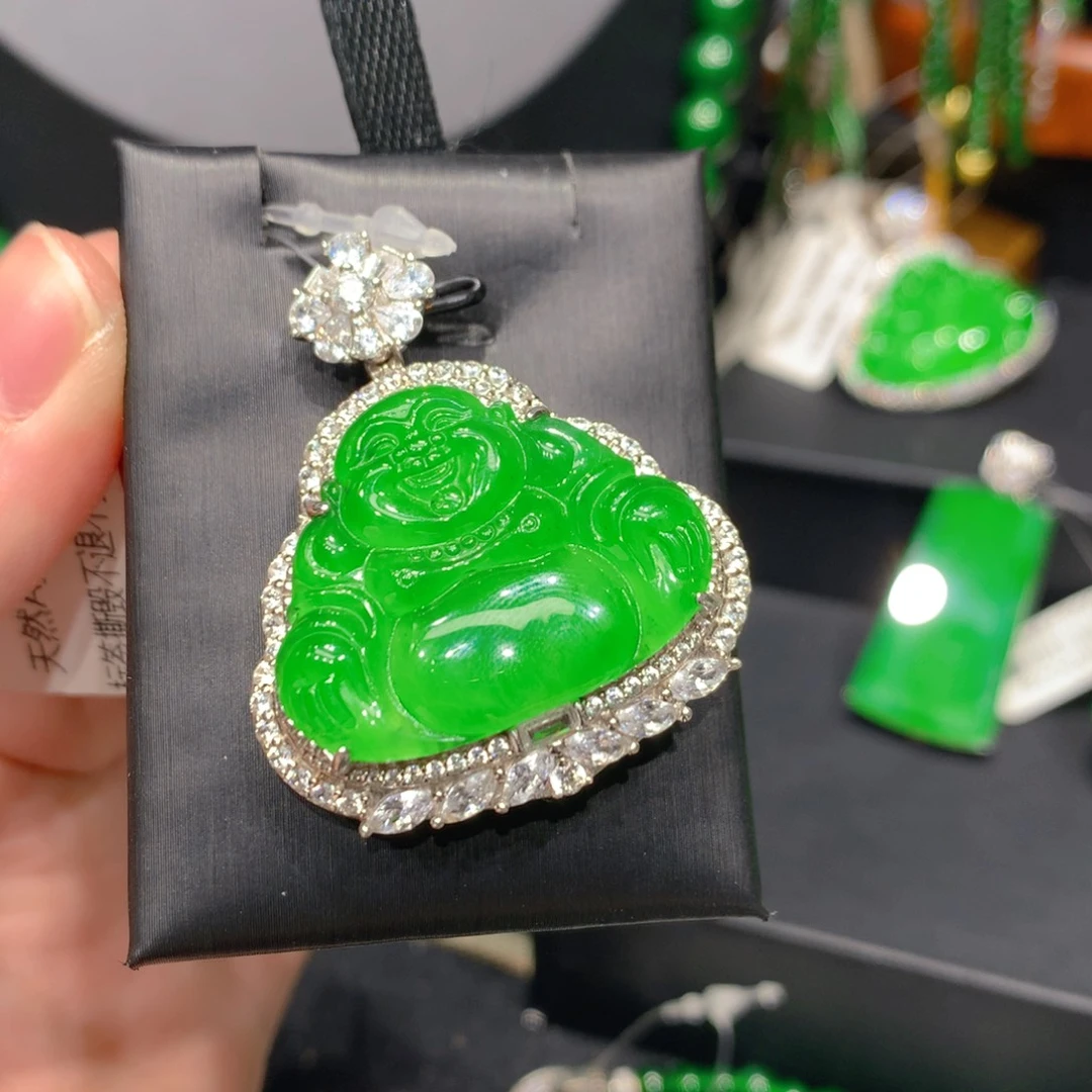 慢***y翡翠银S925镶嵌颈饰