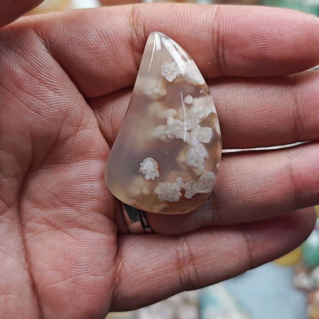 玛瑙/玉髓未镶嵌珠宝奇石