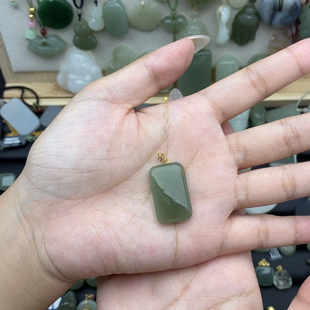 和田玉18K金镶嵌吊坠(不含链)