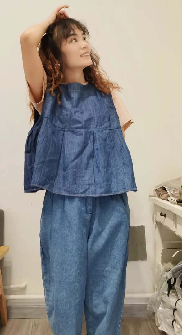 2025春夏季日系四粒扣马甲