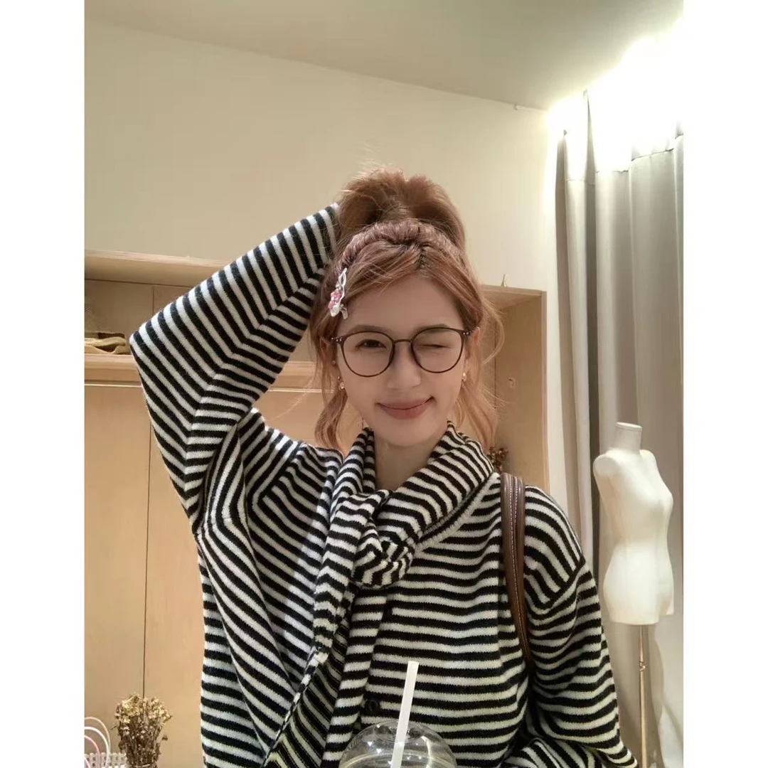 【YS】秋日氧气感韩标撞色条纹披肩纽扣开衫外套毛衣(配披肩)~X516