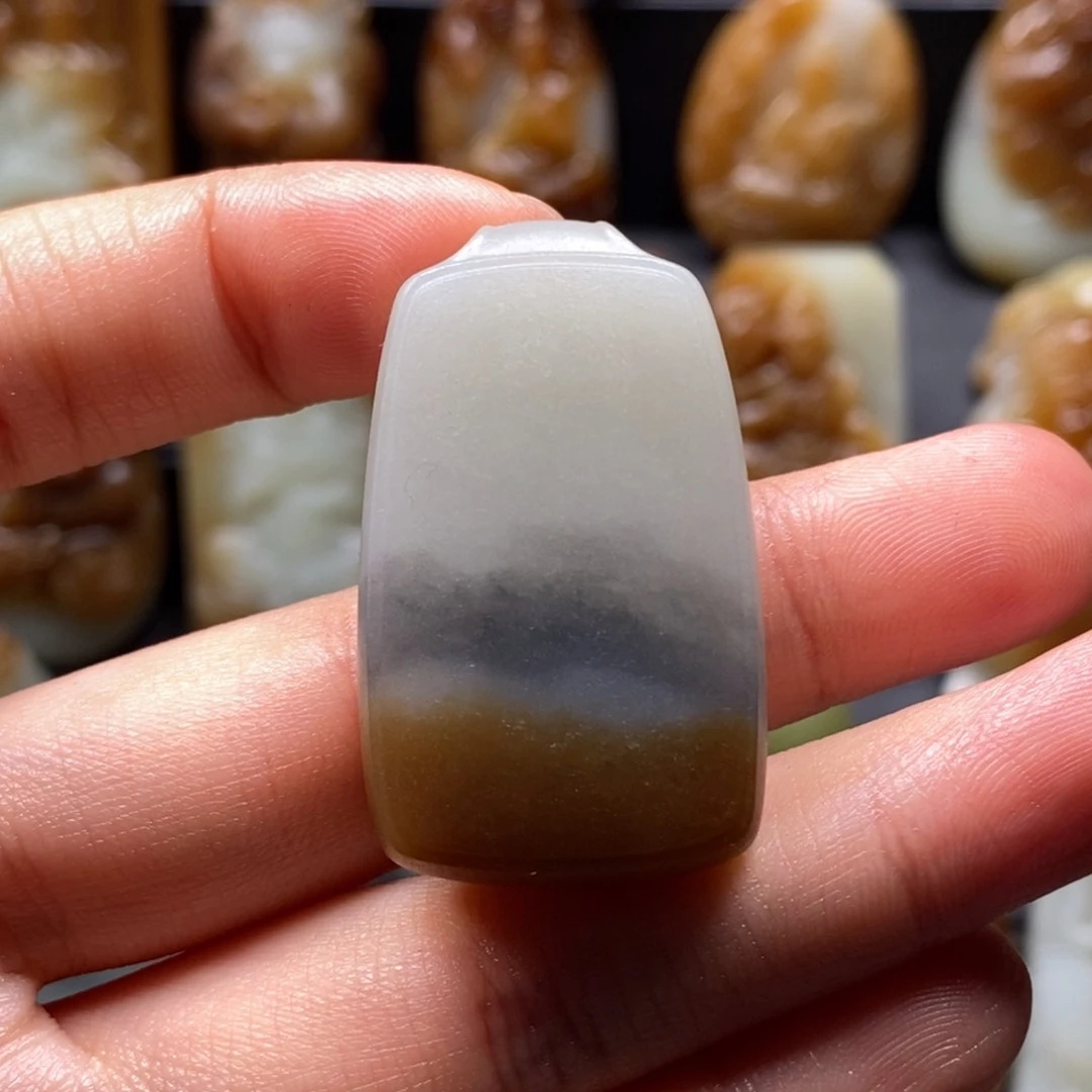 和田玉挂件未镶嵌十**。