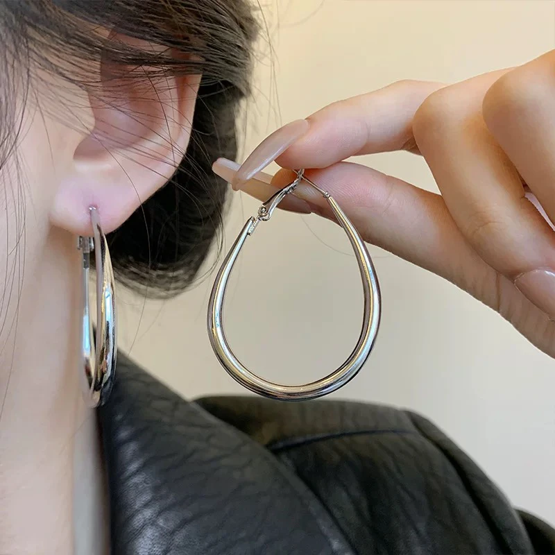 铜合金耳饰 椭圆水滴耳圈简约气质新款夸张网红高级感耳环耳饰