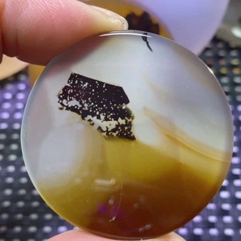 玛瑙/玉髓颈饰未镶嵌