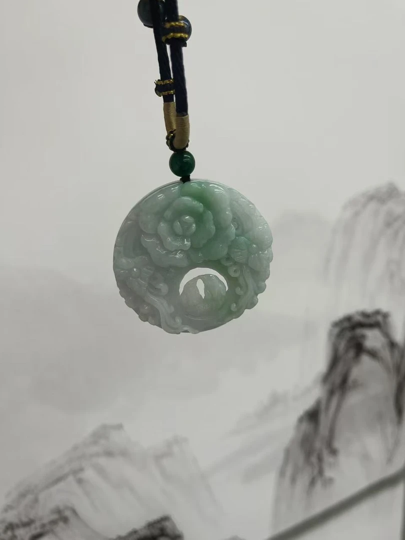 正品缅料精雕镂空山水牌