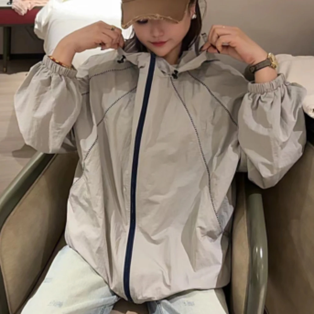 魏佳推荐-春夏新款韩版宽松休闲慵懒风连帽防晒衫外套31064