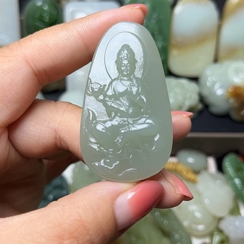 颈饰未镶嵌和田玉