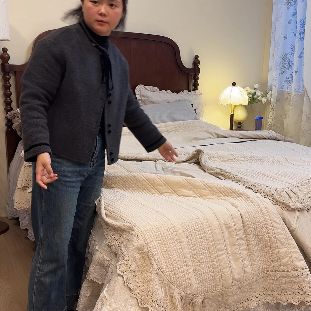 棉伊莎丽奶咖色三件套床盖260米260