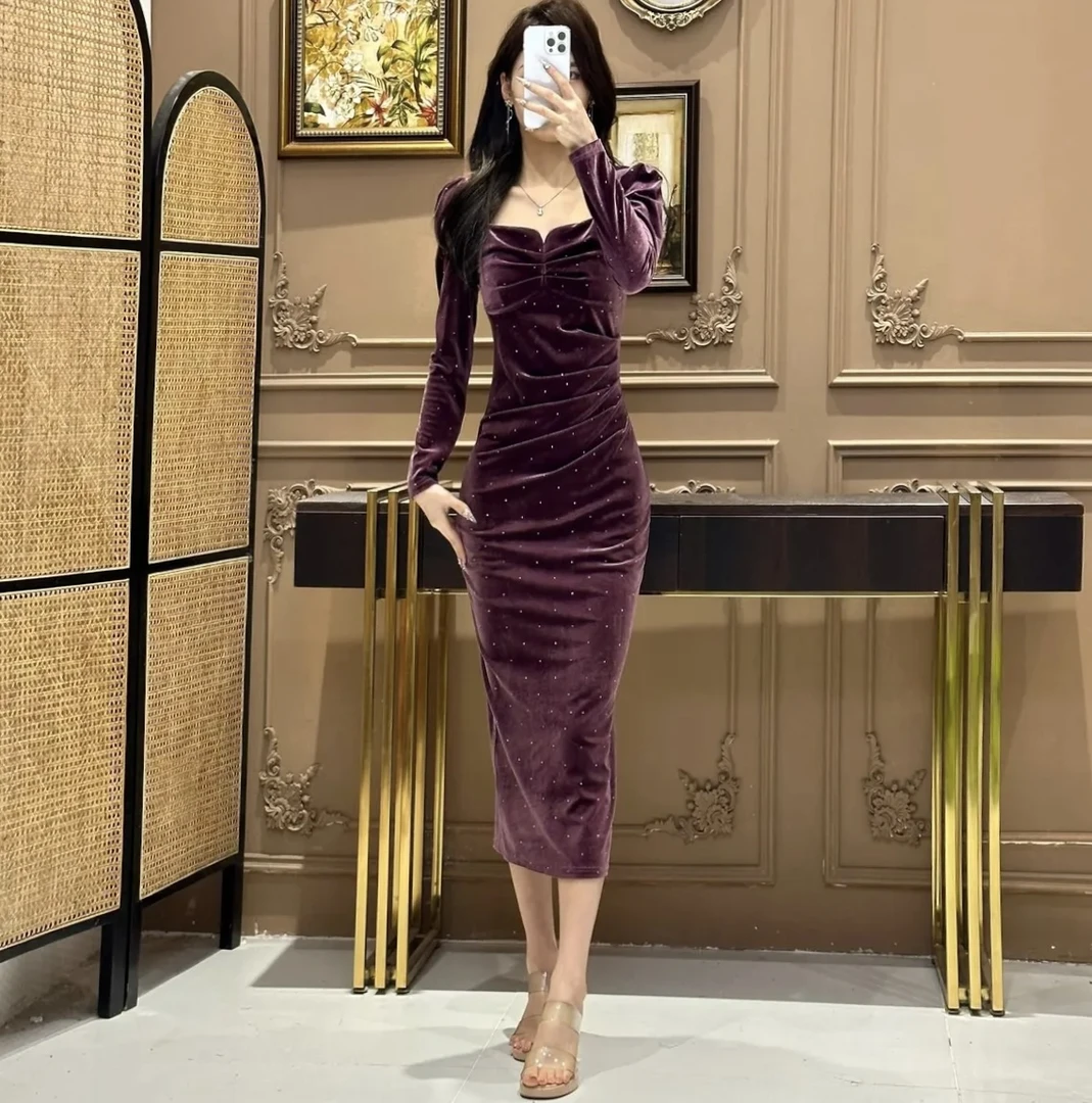 气质女人味轻奢方领长袖丝绒烫钻紫色显瘦包身时尚百搭连衣裙长裙