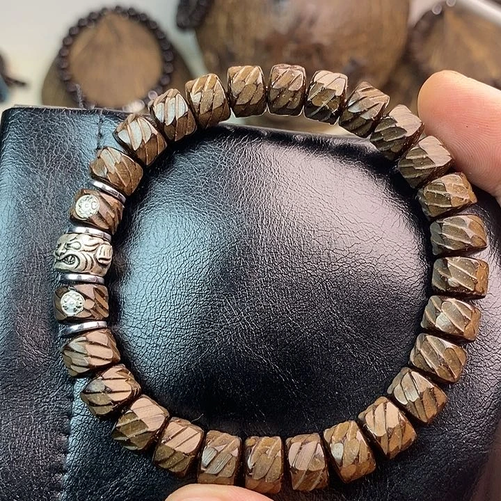 椰蒂手串97龙鳞吞金兽双标