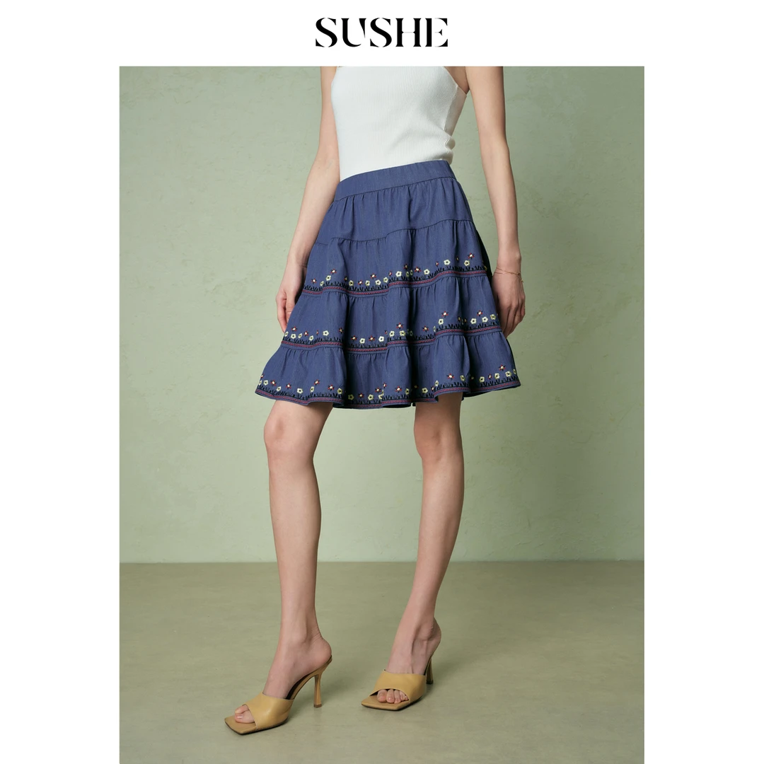 束皙SUSHE 花晓 民族风 凉感牛仔刺绣松紧高腰蛋糕蓬蓬短裙女