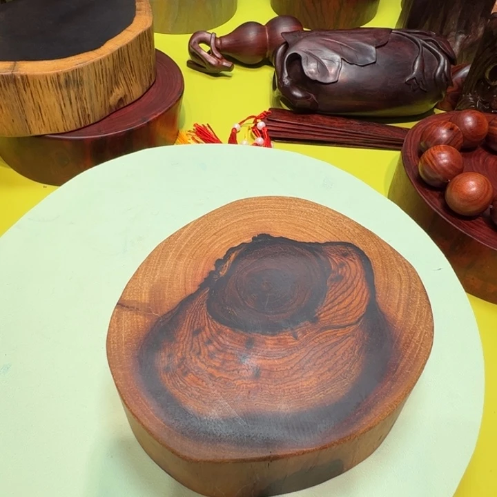 麒***銘非洲紫檀（红花梨）