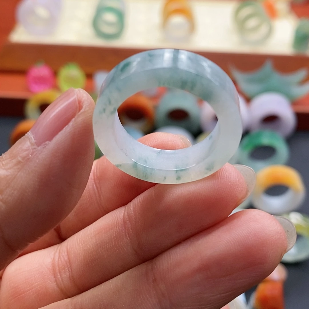 定制翡翠未镶嵌22-23圈口