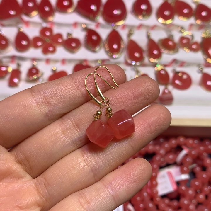 菱锰矿（红纹石）18K金镶嵌耳钉