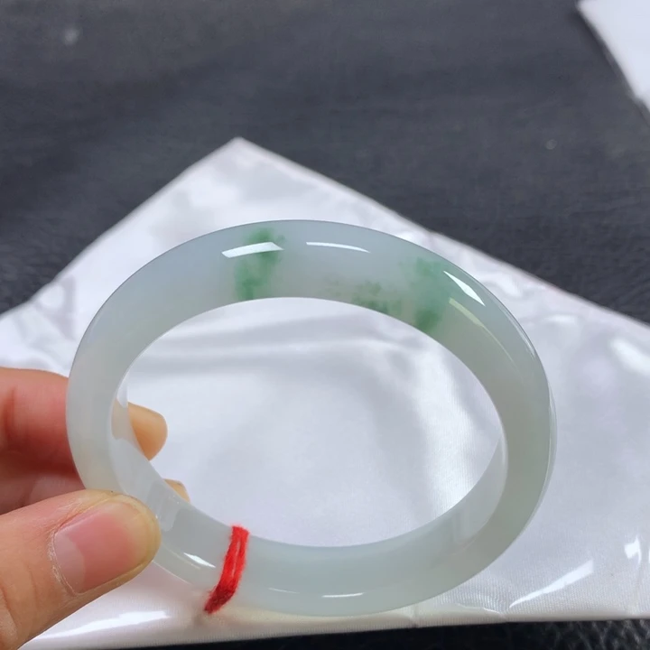 翡翠未镶嵌手镯58圈