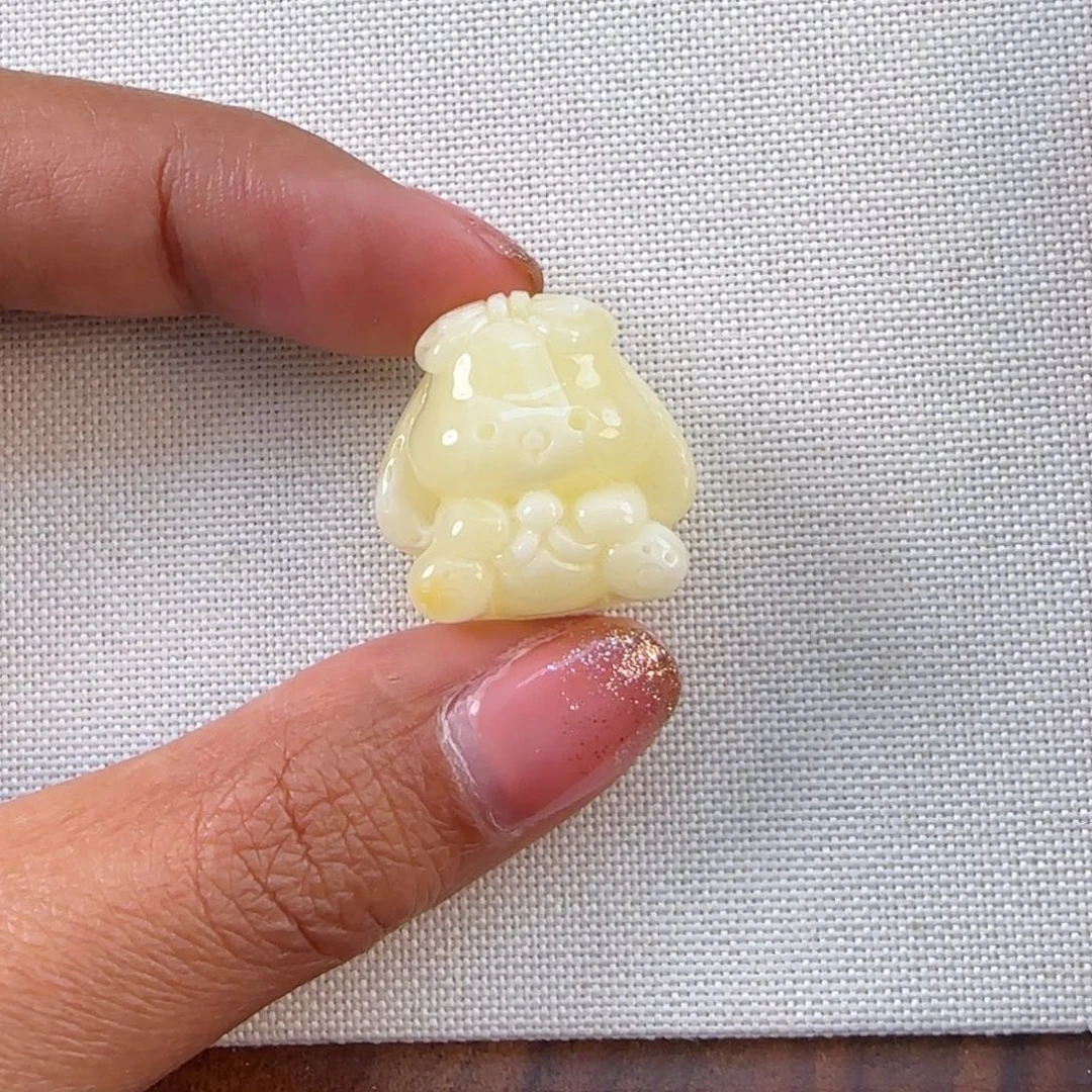 琥珀未镶嵌颈饰琥珀