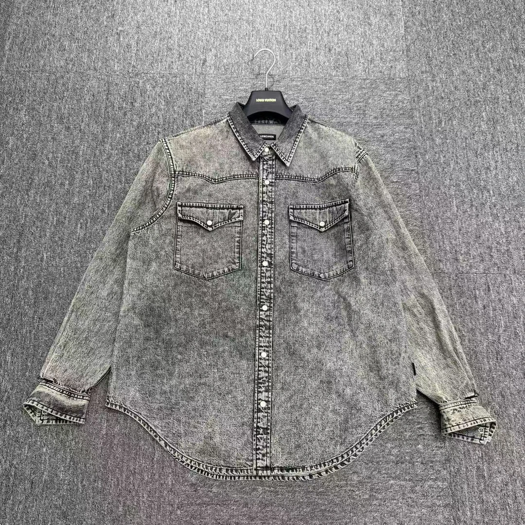 99新 Balenciaga/巴黎世家 水洗做旧破坏牛仔衬衫/41码/18662