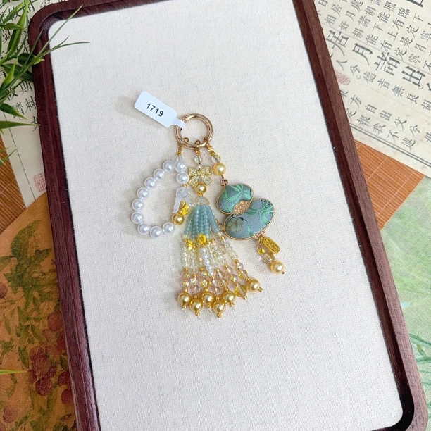 1719-宋锦春和景明葫芦流苏挂件新中式国风手机链