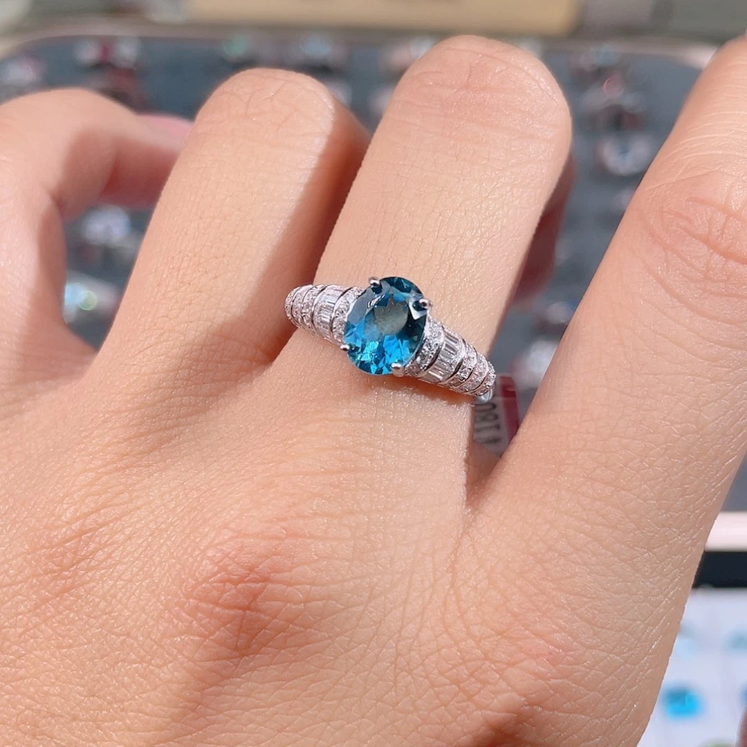 托帕石戒指银S925镶嵌