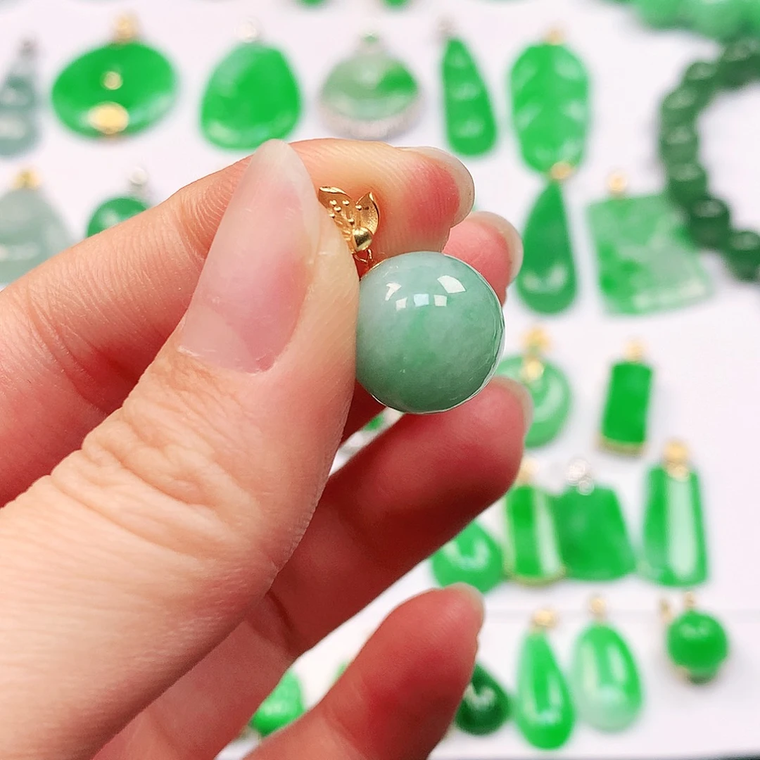 吊坠(不含链)18K金镶嵌翡翠