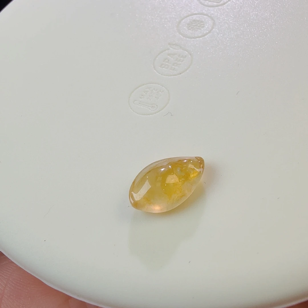 翡翠裸石冰黄翡豆子