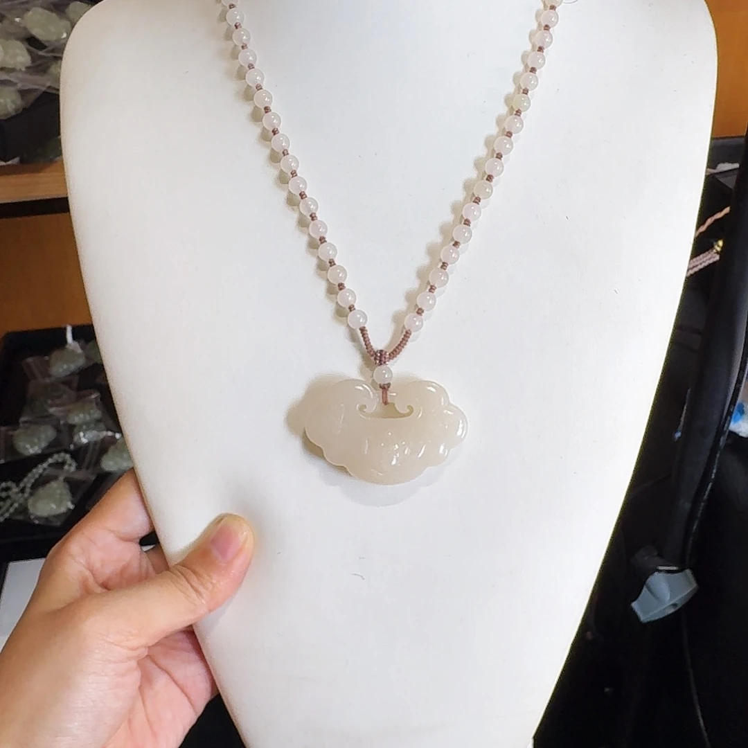 和田玉颈饰未镶嵌N****x