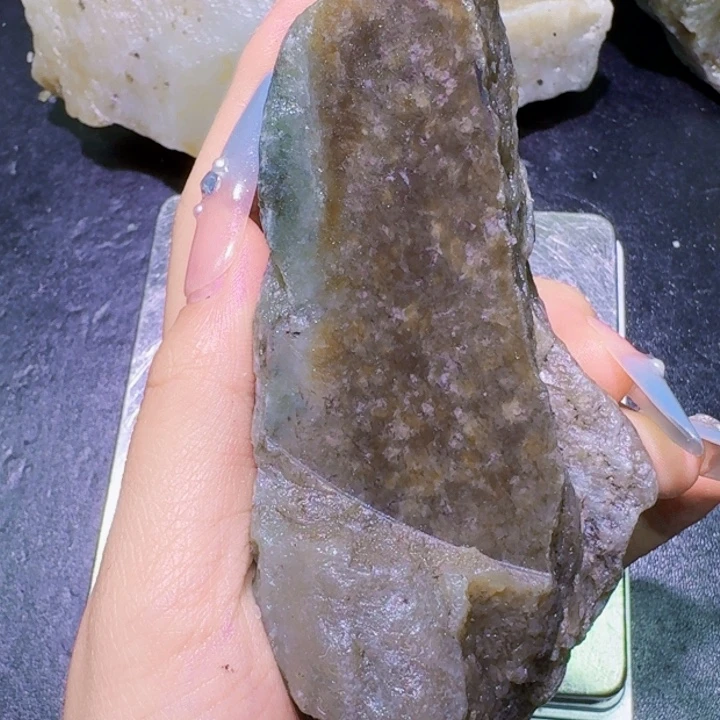 未镶嵌和田玉（糖玉）珠宝半成品