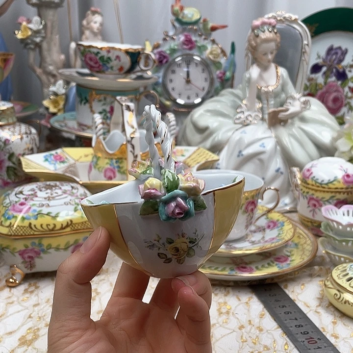 杯碟陶瓷摆件陶瓷