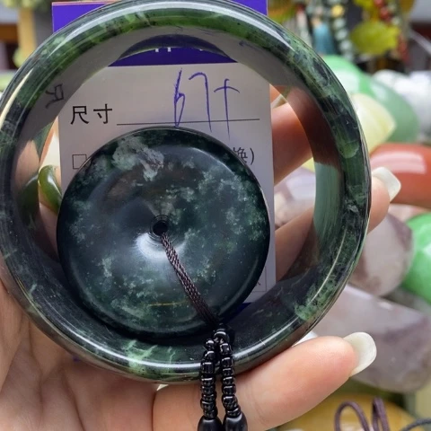 未镶嵌蛇纹石玉手镯