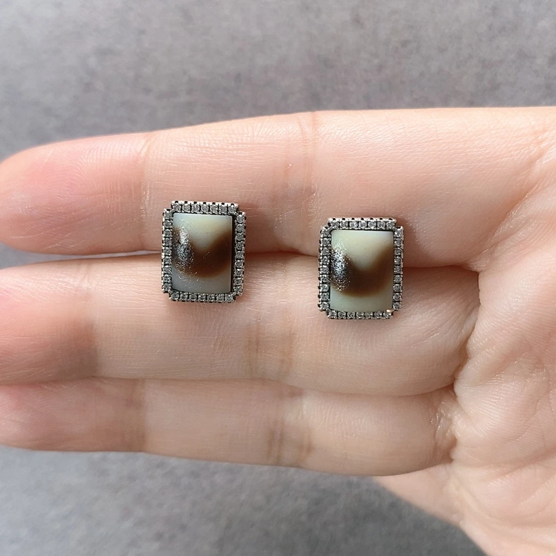 玛瑙/玉髓耳饰未镶嵌