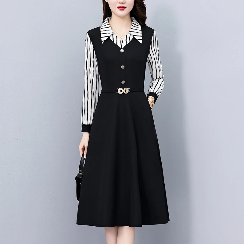 春秋季新款条纹气质假两件套大码女装胖mm长袖连衣裙中长款小黑裙