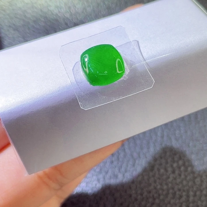 未镶嵌定制翡翠翡翠