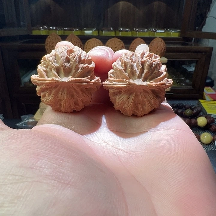 文玩核桃把件苹果园狮子头