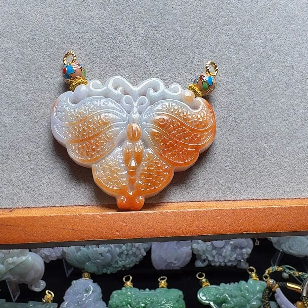 吊坠(赠链)未镶嵌翡翠