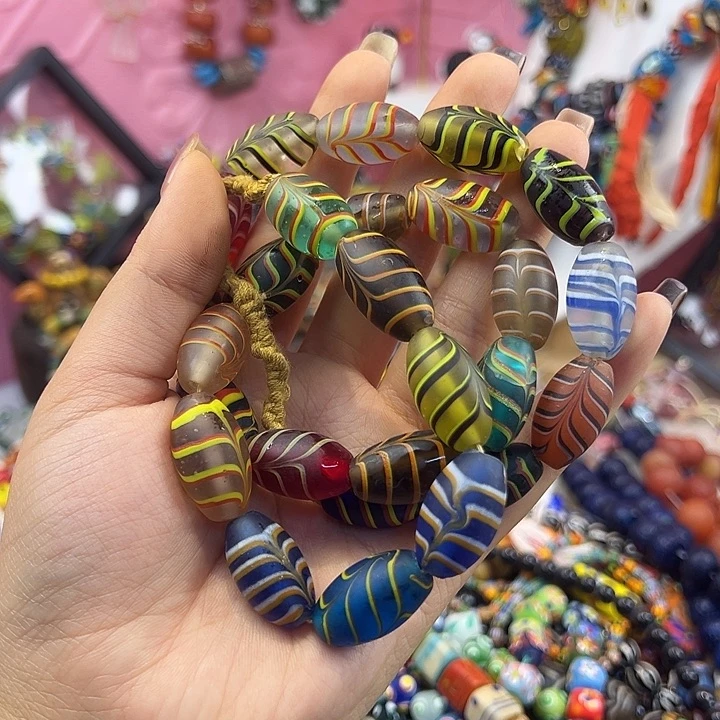 颈饰玻璃尼泊尔琉璃