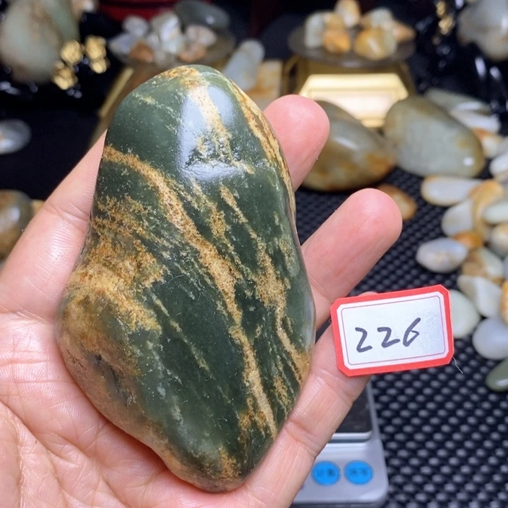 未镶嵌和田玉把件226
