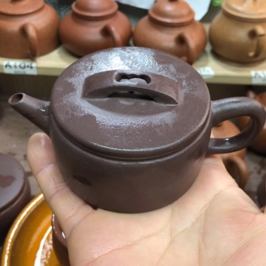 茶壶紫砂紫泥汗瓦100豪升左右有瑕疵