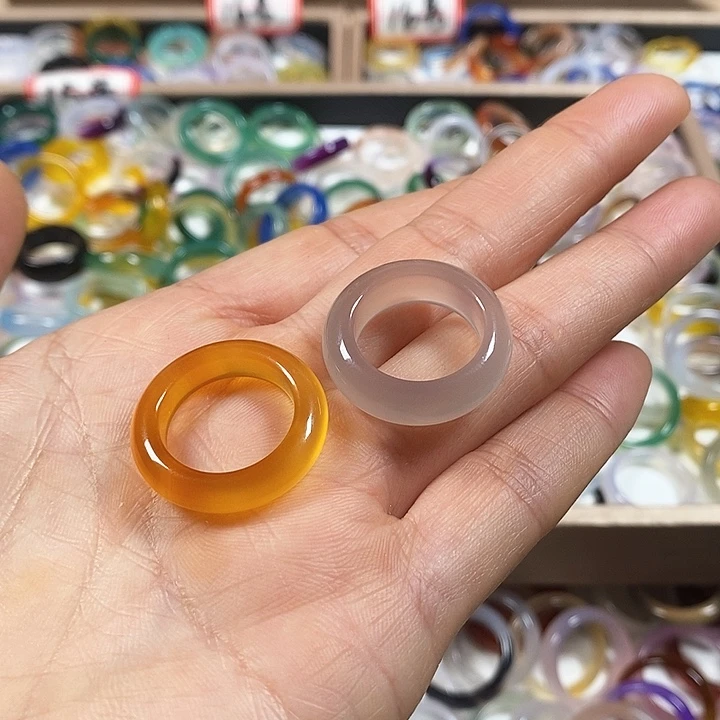 玛瑙/玉髓戒指未镶嵌?****