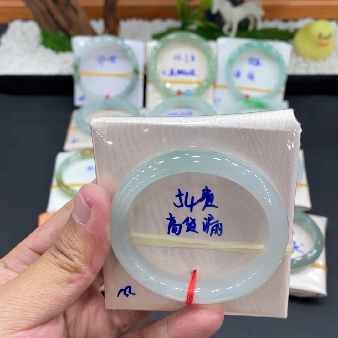 未镶嵌手镯翡翠缅甸翡翠
