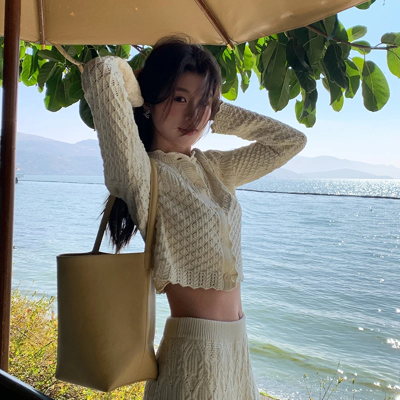【奥法庄园】RARE ME高级复古镂空钩花针织开衫高腰显瘦长半裙套装-