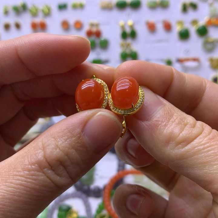 向***花和田玉银S925镶嵌耳饰